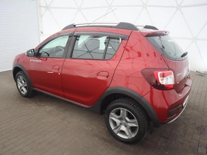 Хэтчбек Renault Sandero 2019 года, 1560000 рублей, Орёл