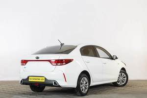 Седан Kia Rio 2021 года, 1459000 рублей, Тюмень