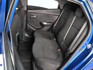 Седан Kia Rio 2011 года, 729000 рублей, Аксай