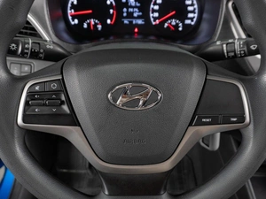 Седан Hyundai Solaris 2018 года, 1570000 рублей, Тюмень