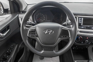 Седан Hyundai Solaris 2021 года, 1219000 рублей, Барнаул