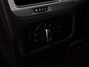 Внедорожник Volkswagen Touareg 2015 года, 2599000 рублей, Воронеж