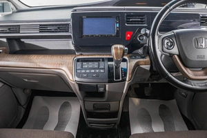 Минивэн Honda Stepwgn 2015 года, 1889000 рублей, Барнаул