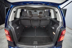 Минивэн Volkswagen Touran 2007 года, 950000 рублей, Красноярск