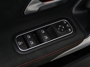 Седан Mercedes-benz CLA-класс 2019 года, 2889050 рублей, Москва