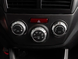 Хетчбэк Subaru Impreza 2010 года, 1070000 рублей, Тюмень
