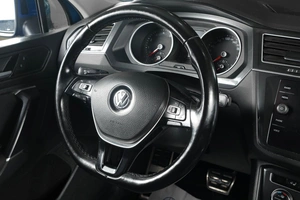 Внедорожник Volkswagen Tiguan 2018 года, 2999000 рублей, Тюмень