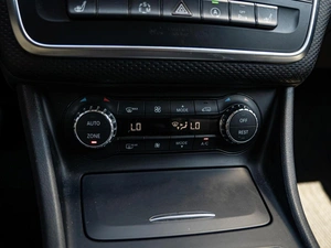 Хетчбэк Mercedes-benz A-класс 2015 года, 1470000 рублей, Краснодар
