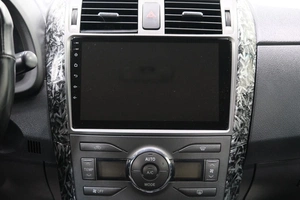 Седан Toyota Corolla 2011 года, 1149000 рублей, Омск