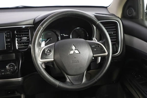 Внедорожник Mitsubishi Outlander 2015 года, 1929000 рублей, Новосибирск