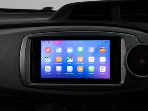 Хетчбэк Toyota Vitz 2012 года, 777077 рублей, Москва