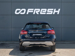 Внедорожник Mercedes-benz GLA-класс 2018 года, 1600000 рублей, Краснодар