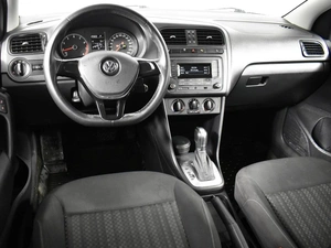 Седан Volkswagen Polo 2016 года, 1027200 рублей, Казань