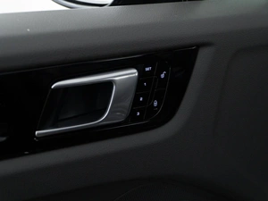 Внедорожник Porsche Cayenne 2018 года, 5699050 рублей, Москва