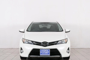 Хетчбэк Toyota Auris 2012 года, 1149000 рублей, Красноярск