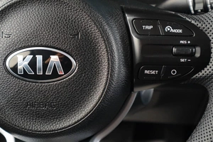 Седан Kia Rio 2019 года, 1479000 рублей, Тюмень