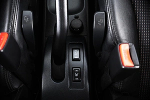 Хетчбэк Nissan Tiida 2013 года, 899000 рублей, Пермь