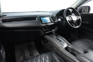 Внедорожник Honda Vezel 2018 года, 1859000 рублей, Новосибирск
