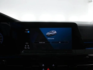 Хетчбэк Volkswagen Golf 2022 года, 2798444 рублей, Москва