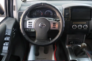 Пикап Nissan Navara 2010 года, 1399000 рублей, Омск