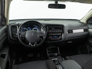 Внедорожник Mitsubishi Outlander 2016 года, 1879050 рублей, Москва