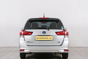 Универсал Toyota Corolla Fielder 2016 года, 1349000 рублей, Красноярск