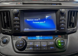 Внедорожник Toyota RAV4 2017 года, 2470000 рублей, Красноярск