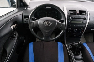 Седан Toyota Corolla 2008 года, 879000 рублей, Красноярск