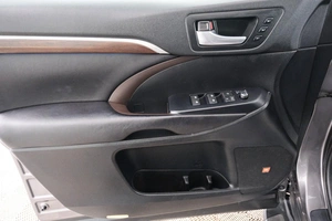 Внедорожник Toyota Highlander 2014 года, 3569000 рублей, Красноярск