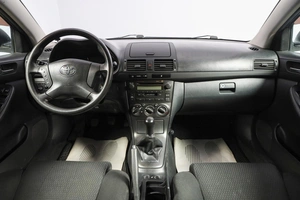 Седан Toyota Avensis 2005 года, 699000 рублей, Новосибирск