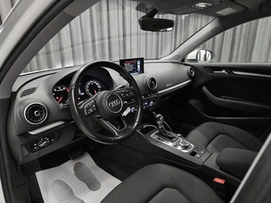 Хетчбэк Audi A3 2016 года, 1599000 рублей, Красноярск