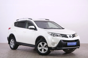 Внедорожник Toyota RAV4 2014 года, 1889000 рублей, Омск