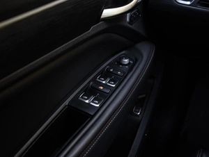 Внедорожник Geely Tugella 2023 года, 2920000 рублей, Большой Сочи