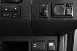 Минивэн Nissan Serena 2013 года, 999000 рублей, Омск