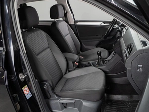 Внедорожник Volkswagen Tiguan 2019 года, 1849000 рублей, Тюмень