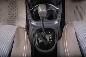 Хетчбэк Toyota Vitz 2018 года, 1069000 рублей, Томск
