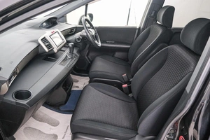 Минивэн Honda Freed 2012 года, 1149000 рублей, Красноярск