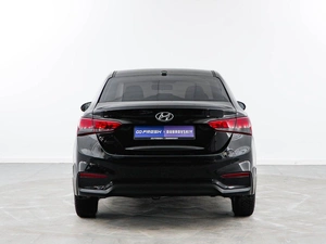 Седан Hyundai Solaris 2018 года, 1368444 рублей, Москва