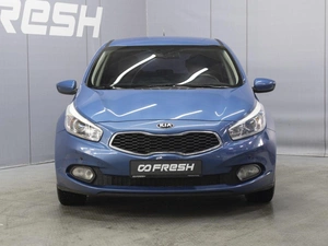 Хетчбэк Kia Ceed 2014 года, 990000 рублей, Омск