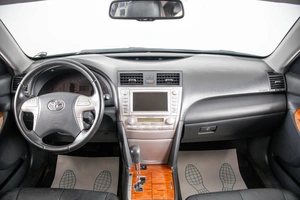 Седан Toyota Camry 2010 года, 1099000 рублей, Пермь