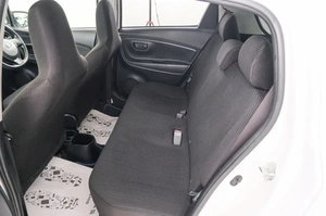 Хетчбэк Toyota Vitz 2019 года, 989000 рублей, Красноярск