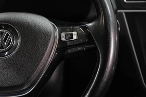 Внедорожник Volkswagen Tiguan 2018 года, 2689000 рублей, Новокузнецк