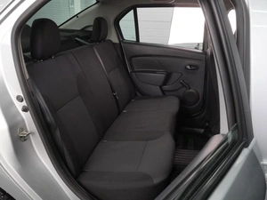 Седан Renault Logan 2015 года, 749000 рублей, Воронеж