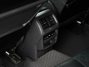 Внедорожник Volkswagen Tiguan 2017 года, 2100000 рублей, Тверь