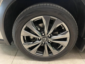 Внедорожник Lexus UX 2019 года, 3100000 рублей, Красноярск