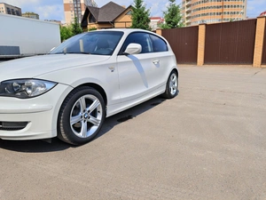 Хетчбэк BMW 1 серия 2011 года, 799000 рублей, Красноярск