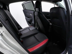 Хетчбэк Kia Rio X-Line 2020 года, 1660000 рублей, Красноярск