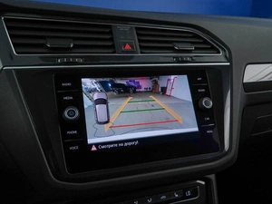 Внедорожник Volkswagen Tiguan 2018 года, 2389000 рублей, Москва