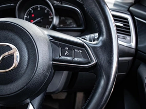 Хетчбэк Mazda Axela 2018 года, 1420000 рублей, Краснодар
