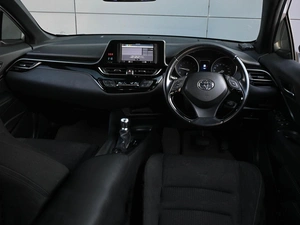 Внедорожник Toyota C-HR 2018 года, 2049000 рублей, Кирилловка